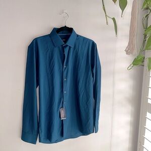 NWT men’s Nautica dress shirt slim fit size medium 15– 15 1/2 blue